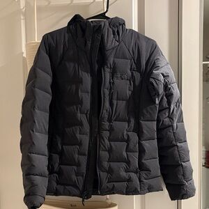 Womens Mountain Hardwear dark Grey Puffer Jacket